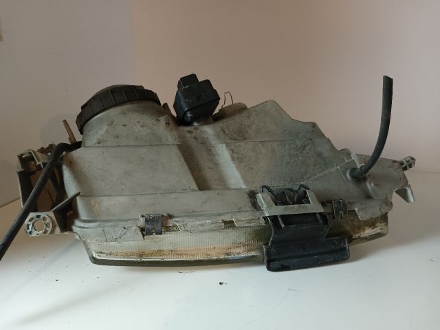 bontott SAAB 9-5 Bal Fényszóró