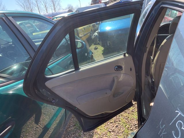 bontott SAAB 9-5 Bal hátsó Ajtó (Üres lemez)