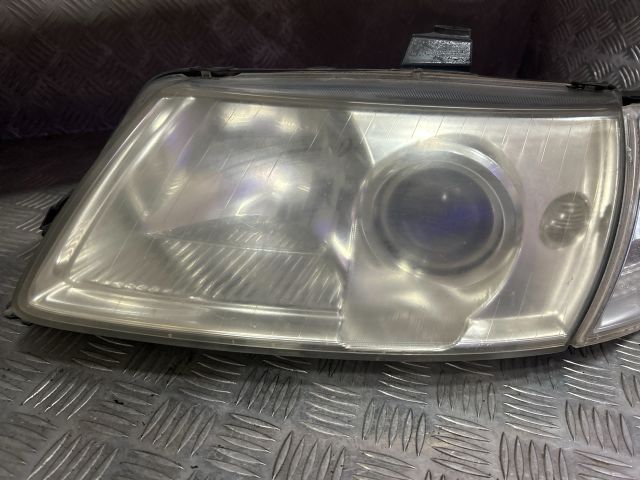 bontott SAAB 9-5 Bal Xenon Fényszóró
