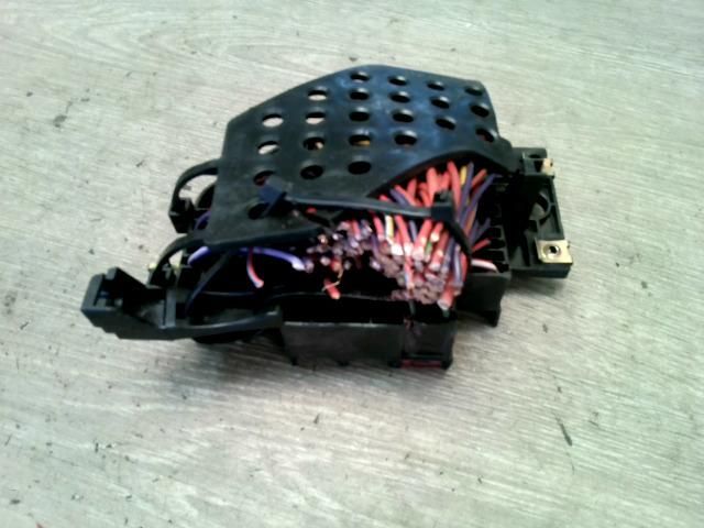 bontott SAAB 9-5 Biztosítéktábla Utastér