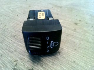 bontott SAAB 9-5 Fényszórómagasság Állító Kapcsoló