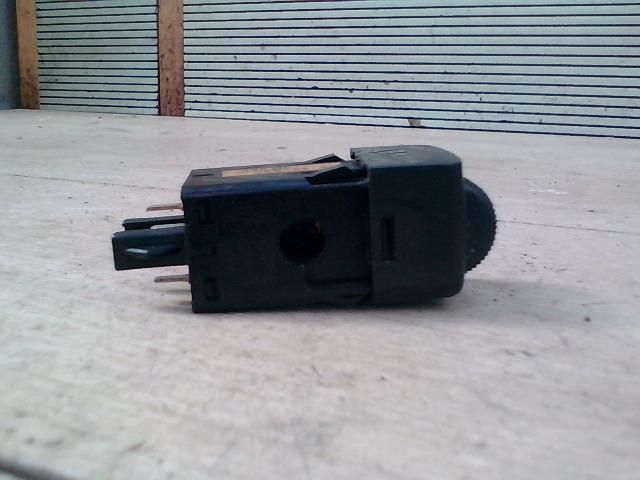 bontott SAAB 9-5 Fényszórómagasság Állító Kapcsoló