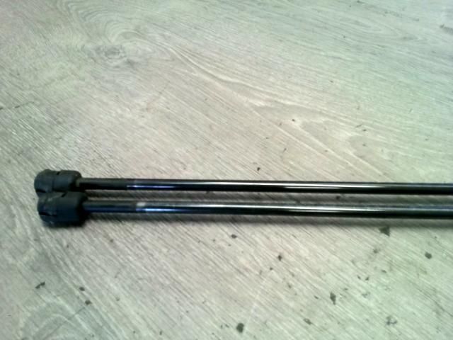 bontott SAAB 9-5 Gázrugós Kitámasztó Teleszkóp Motorháztető