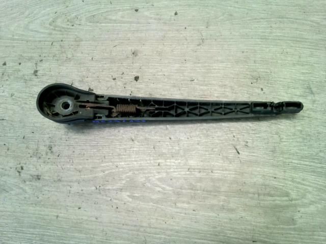 bontott SAAB 9-5 Hátsó Ablaktörlő Kar