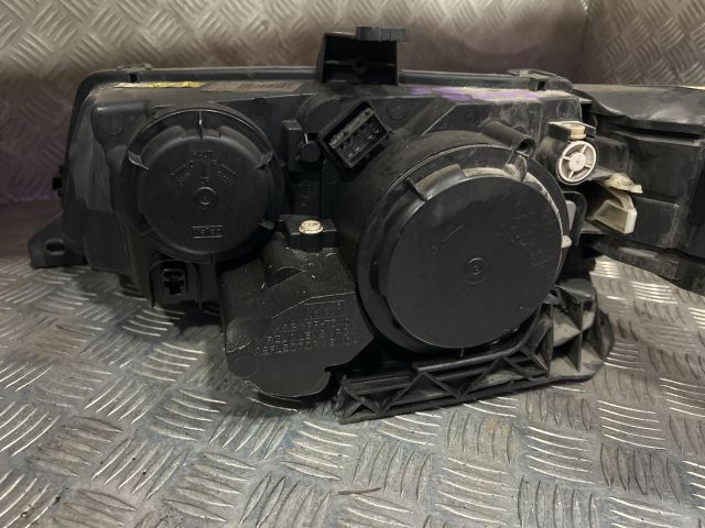 bontott SAAB 9-5 Jobb Xenon Fényszóró