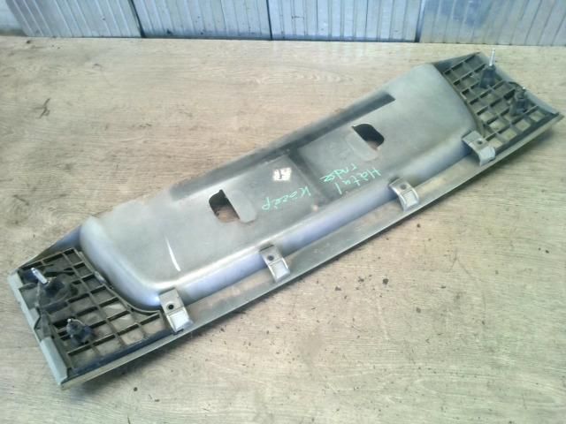 bontott SAAB 9-5 Rendszámtábla Tartó