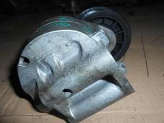 bontott SAAB 900 Szíjfeszítő Görgő