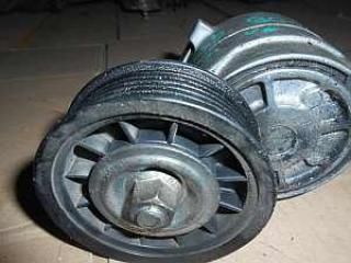 bontott SAAB 900 Szíjfeszítő Görgő