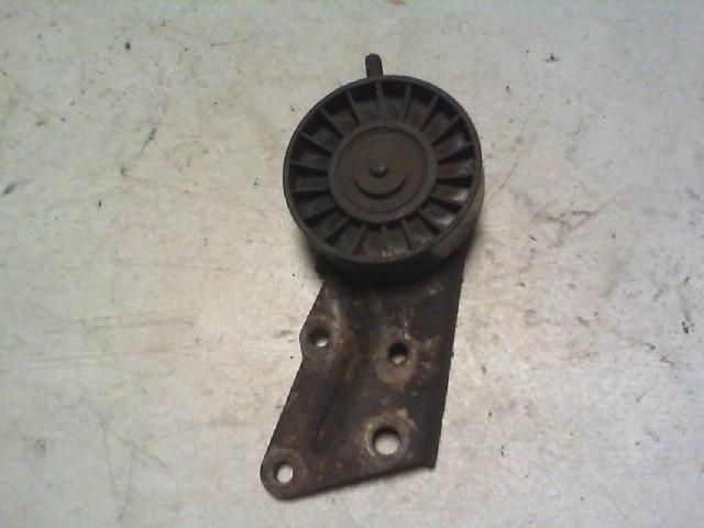 bontott SAAB 9000 Szíjfeszítő Görgő