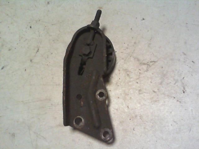 bontott SAAB 9000 Szíjfeszítő Görgő