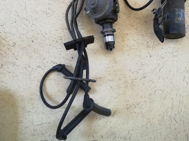 bontott SAAB 9000 Gyújtáselosztó és Gyertya Kábel