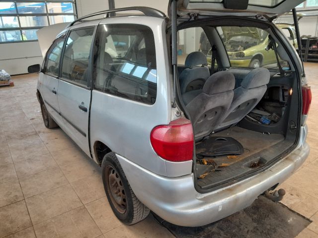 bontott SEAT ALHAMBRA Bal első Féknyereg Munkahengerrel