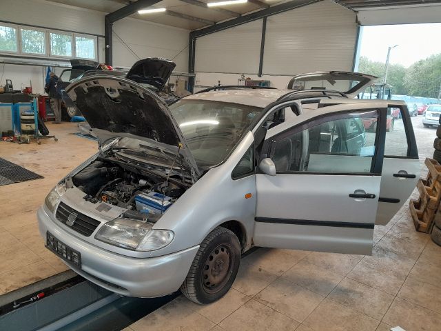 bontott SEAT ALHAMBRA Bal első Féknyereg Munkahengerrel