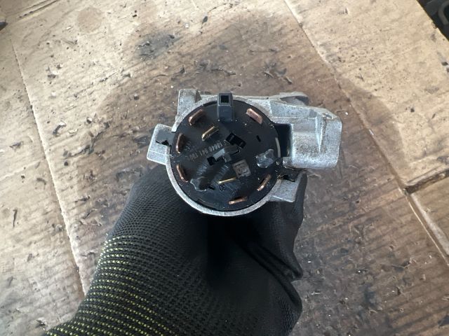 bontott SEAT ALHAMBRA Gyújtáskapcsoló Házzal