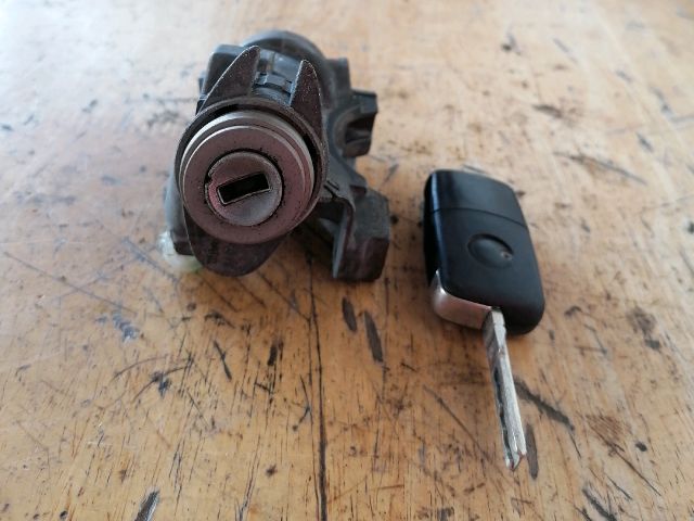 bontott SEAT ALHAMBRA Gyújtáskapcsoló Házzal