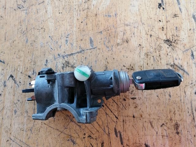 bontott SEAT ALHAMBRA Gyújtáskapcsoló Házzal