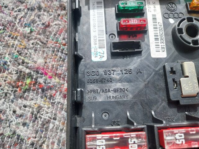 bontott SEAT ALHAMBRA Biztosítéktábla Motortér