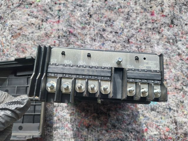 bontott SEAT ALHAMBRA Biztosítéktábla Motortér