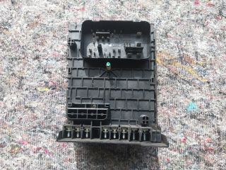 bontott SEAT ALHAMBRA Biztosítéktábla Motortér