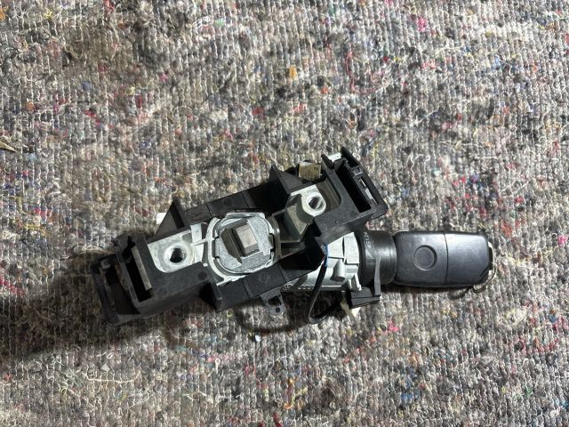 bontott SEAT ALHAMBRA Gyújtáskapcsoló Házzal