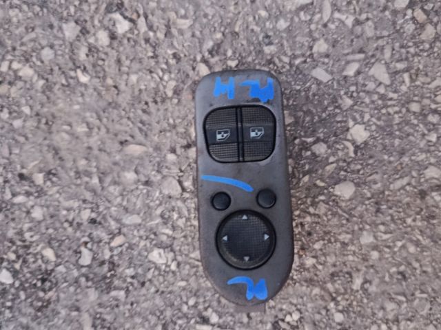 bontott SEAT ALHAMBRA Bal első Ablakemelő Kapcsoló