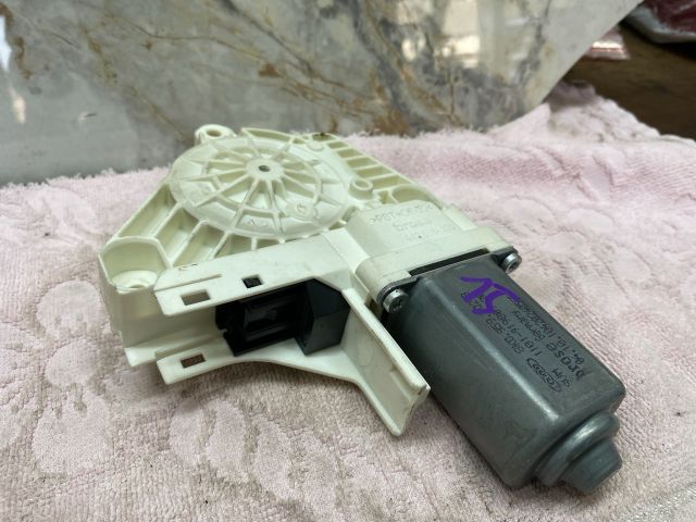 bontott SEAT ALHAMBRA Bal első Ablakemelő Motor