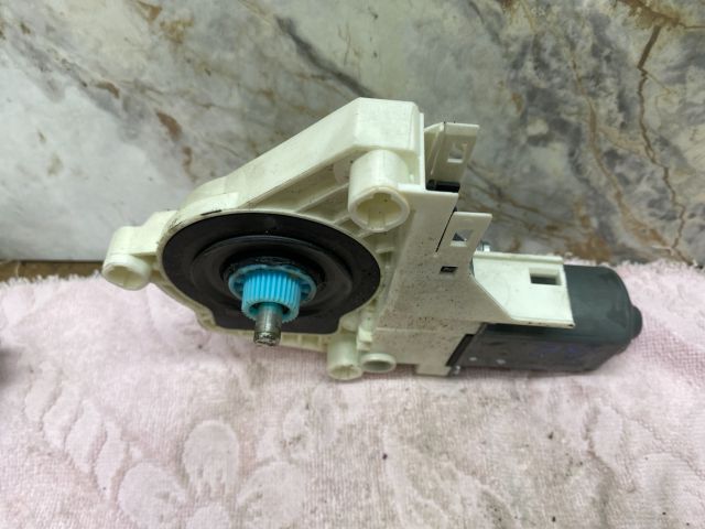 bontott SEAT ALHAMBRA Bal első Ablakemelő Motor