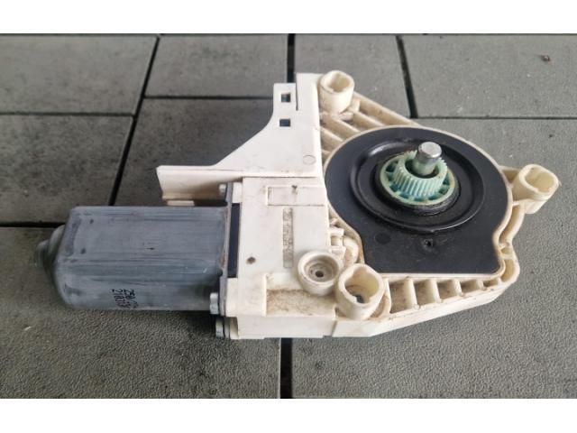 bontott SEAT ALHAMBRA Bal első Ablakemelő Motor