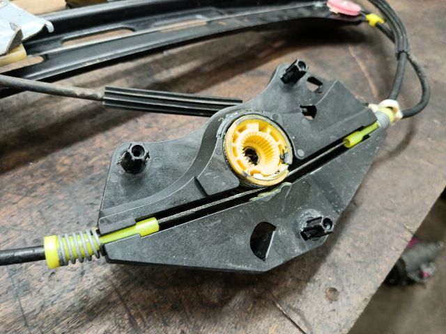 bontott SEAT ALHAMBRA Bal első Ablakemelő Szerkezet (Elektromos)