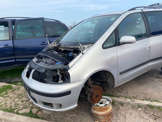 bontott SEAT ALHAMBRA Bal első Ajtóhatároló