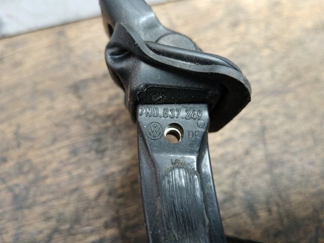 bontott SEAT ALHAMBRA Bal első Ajtóhatároló