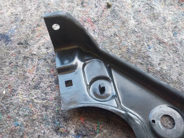 bontott SEAT ALHAMBRA Bal Fényszóró Tartó