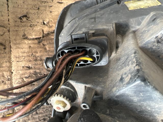 bontott SEAT ALHAMBRA Bal Fényszóró