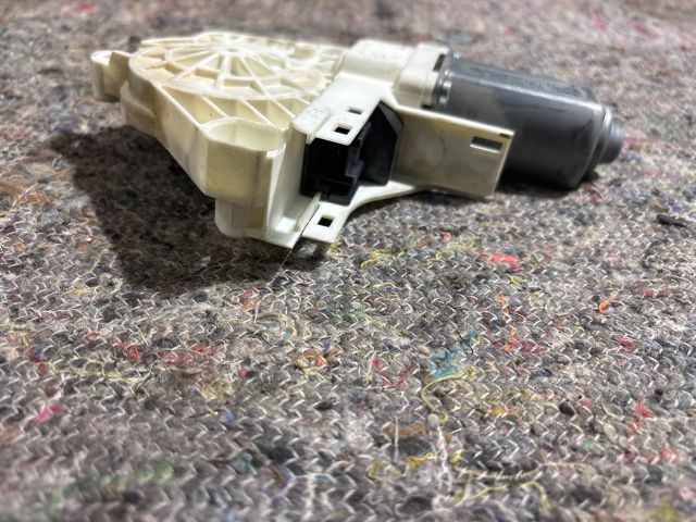 bontott SEAT ALHAMBRA Bal hátsó Ablakemelő Motor