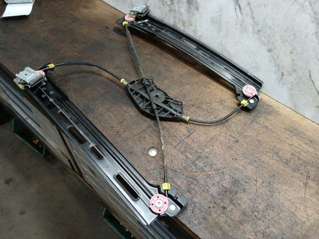 bontott SEAT ALHAMBRA Bal hátsó Ablakemelő Szerkezet (Elektromos)