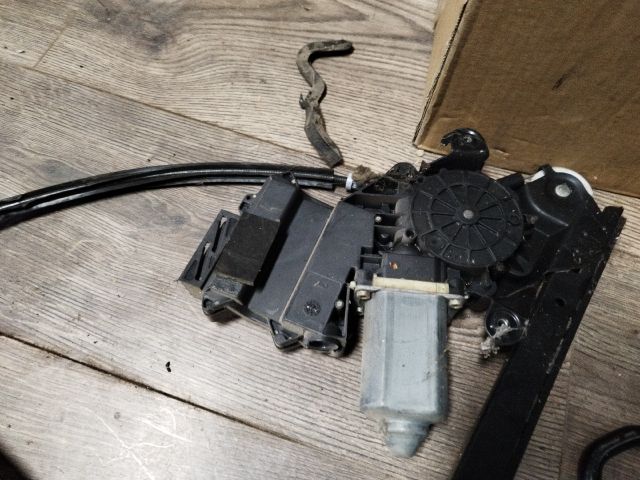 bontott SEAT ALHAMBRA Bal hátsó Ablakemelő Szerkezet (Elektromos)