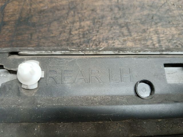 bontott SEAT ALHAMBRA Bal hátsó Ajtó Díszléc