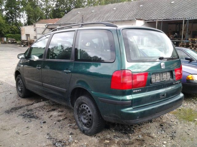 bontott SEAT ALHAMBRA Bal hátsó Ajtó (Üres lemez)