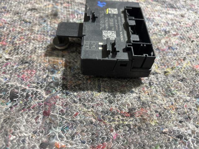 bontott SEAT ALHAMBRA Bal hátsó Ajtó Vezérlőegység