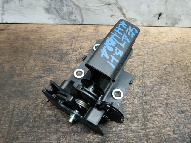 bontott SEAT ALHAMBRA Bal hátsó Belső Kilincs