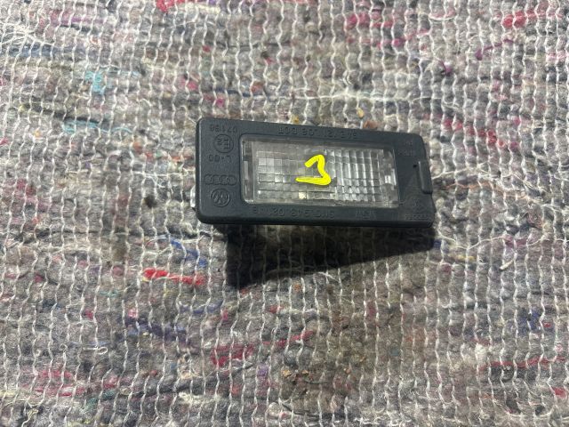 bontott SEAT ALHAMBRA Bal Rendszámtábla Világítás