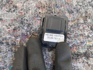 bontott SEAT ALHAMBRA Bal Tolóajtó Nyitó Gomb