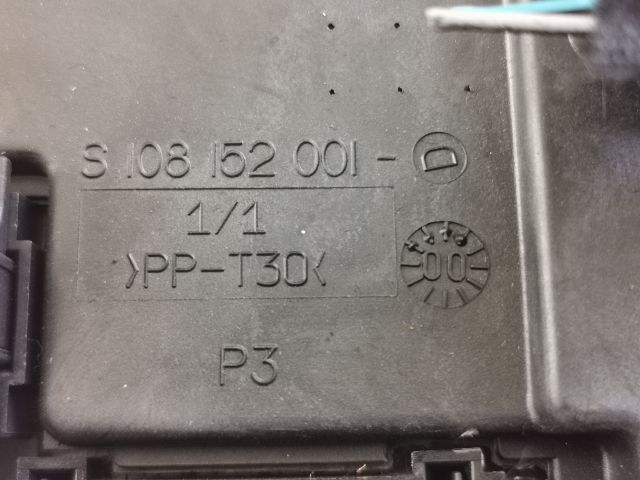 bontott SEAT ALHAMBRA Biztosítéktábla Utastér