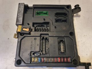 bontott SEAT ALHAMBRA Biztosítéktábla Utastér