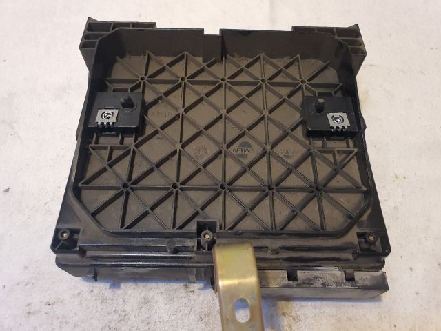 bontott SEAT ALHAMBRA Biztosítéktábla Utastér