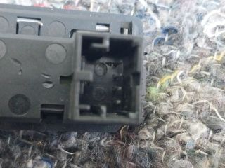 bontott SEAT ALHAMBRA Csomagtér Nyitó Kar / Gomb