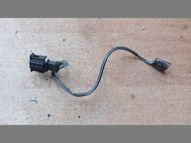 bontott SEAT ALHAMBRA Csomagtér Nyitó Kar / Gomb