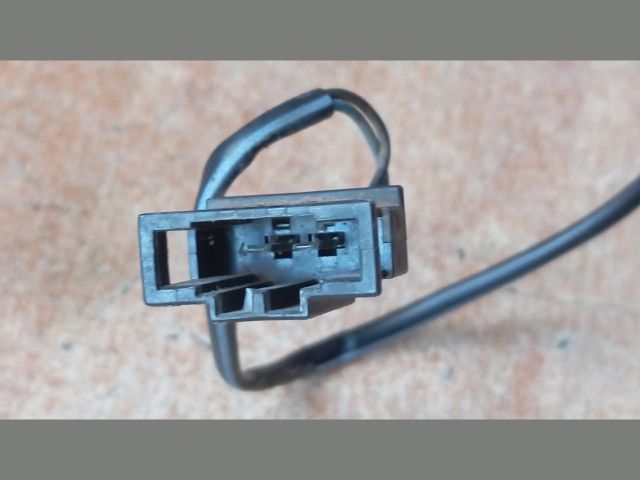 bontott SEAT ALHAMBRA Csomagtér Nyitó Kar / Gomb