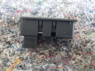 bontott SEAT ALHAMBRA Csomagtér Nyitó Kar / Gomb