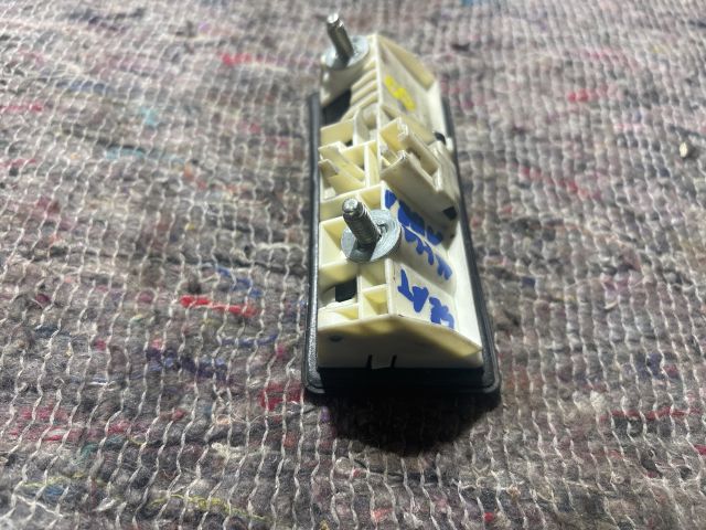 bontott SEAT ALHAMBRA Csomagtér Nyitó Kar / Gomb